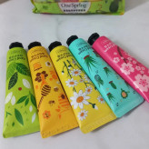 پک کرم آبرسان و مرطوب کننده دست ۵ عددی وان اسپرینگ