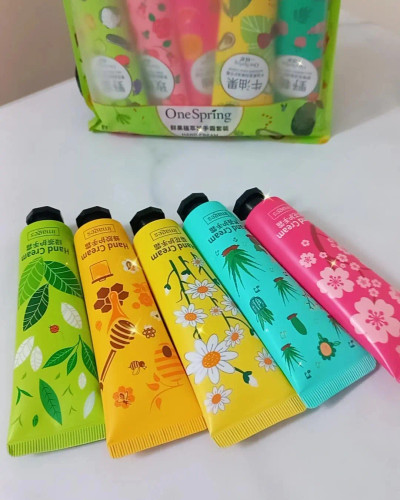 پک کرم آبرسان و مرطوب کننده دست ۵ عددی وان اسپرینگ