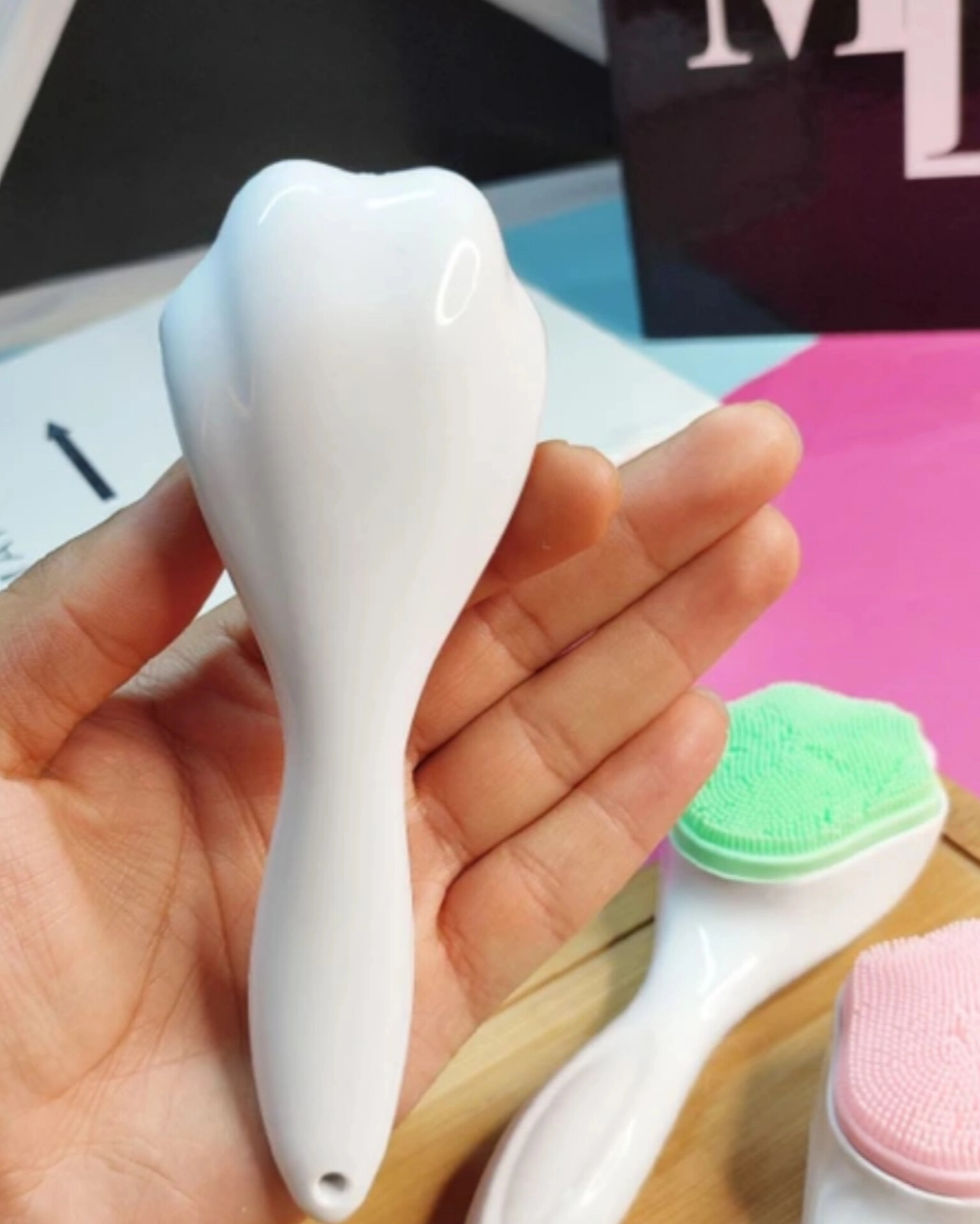 فیس براش دستی مدل پنجه گربه پاکسازی و شستشوی عمیق پوست