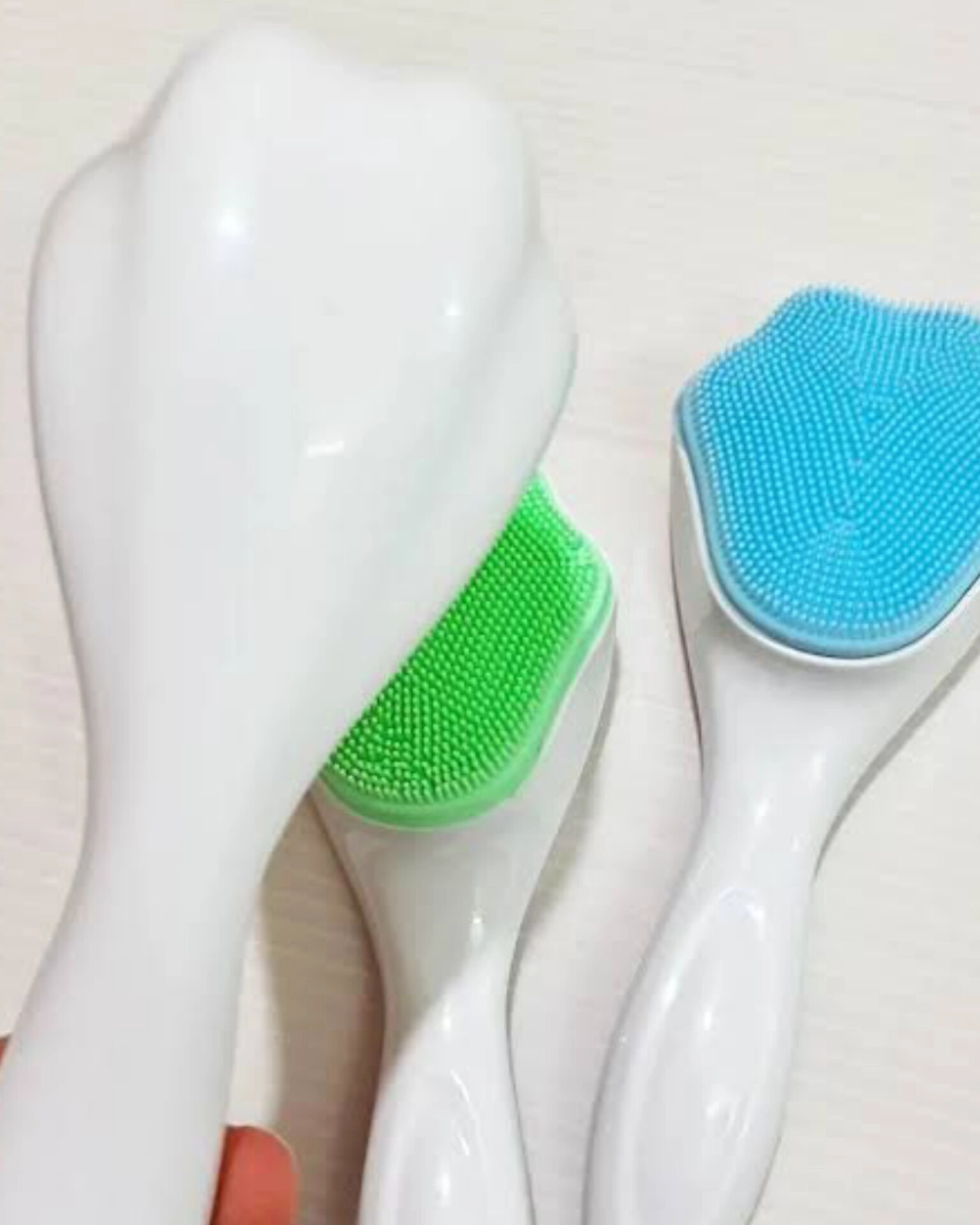فیس براش دستی مدل پنجه گربه پاکسازی و شستشوی عمیق پوست