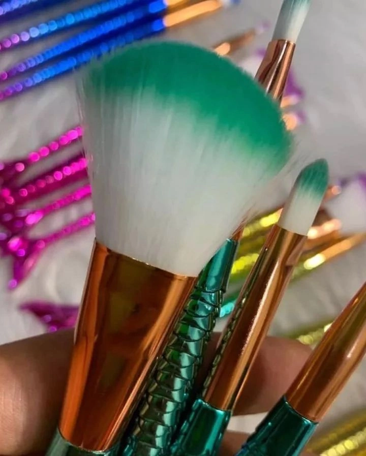 ست براش آرایشی مدل ماهی یا پری دریایی ۴ تیکه