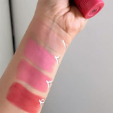 رژگونه استیکی یوشاز پیگمنت دهی عالی