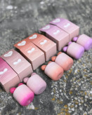 رژ لب خیس و بالم لب کره ای مدل پاپیونی همراه با براش مخصوص