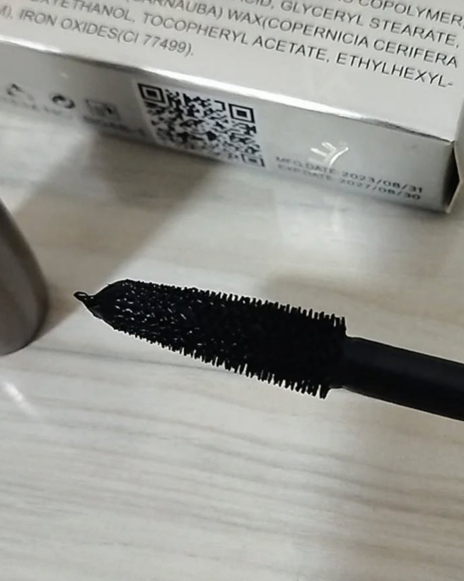 رنگدانه های مشکی ، حجم دهنده مژه